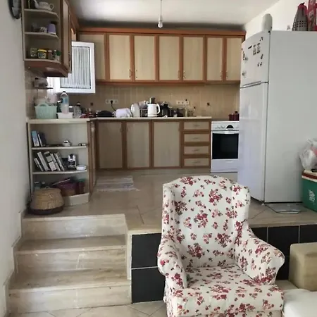 Kizilburun'da Manzarali, Bahceli 3+1 * Bodrum