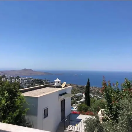 Nyaraló Kizilburun'da Manzarali, Bahceli 3+1 Bodrum