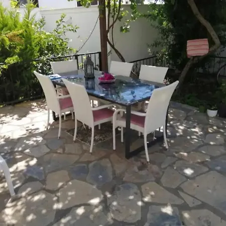 Kizilburun'da Manzarali, Bahceli 3+1 * Bodrum