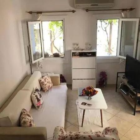 Kizilburun'da Manzarali, Bahceli 3+1 Nyaraló Bodrum